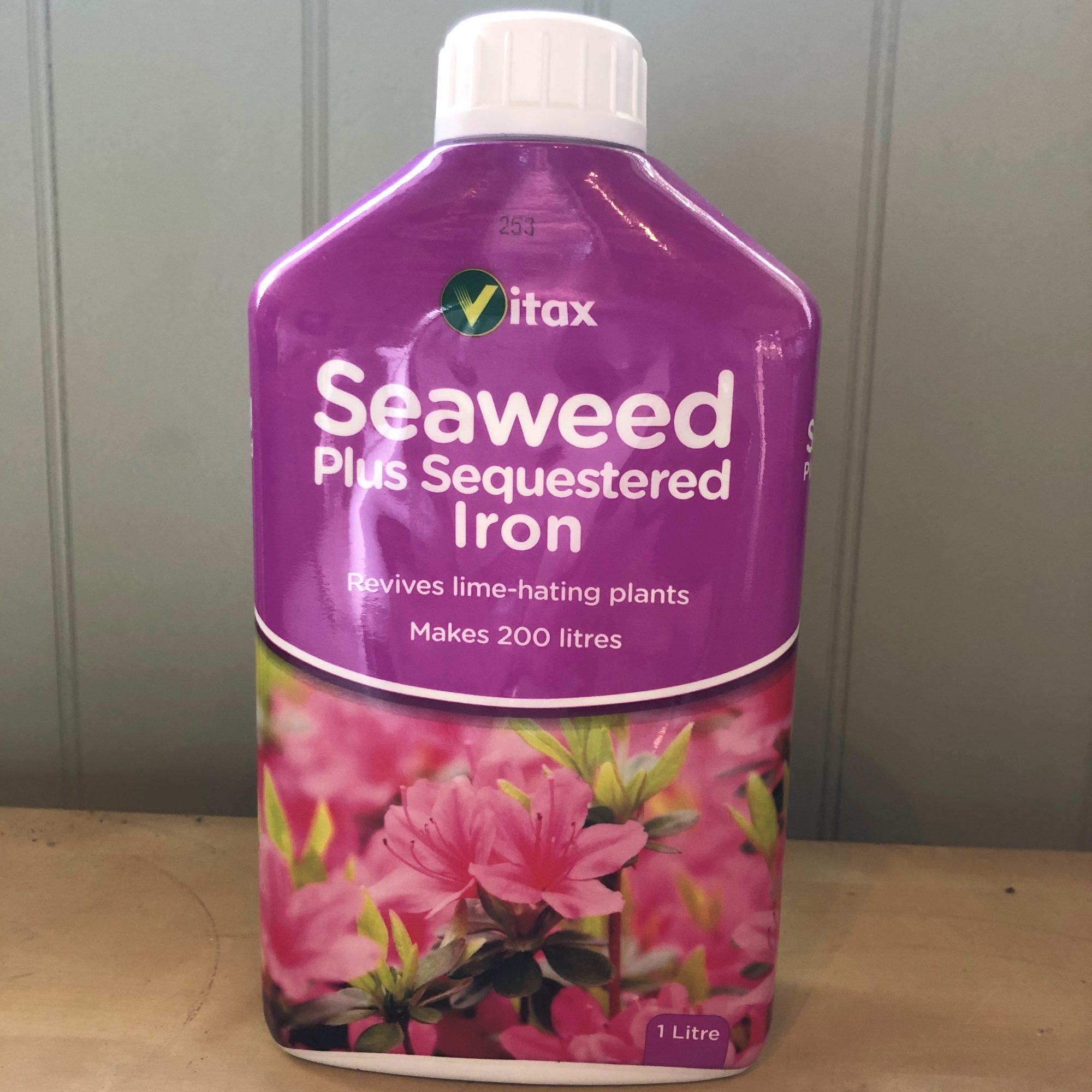 Vitax Seaweed Plus Sequestered Iron 1 Litre Plant Food Millais